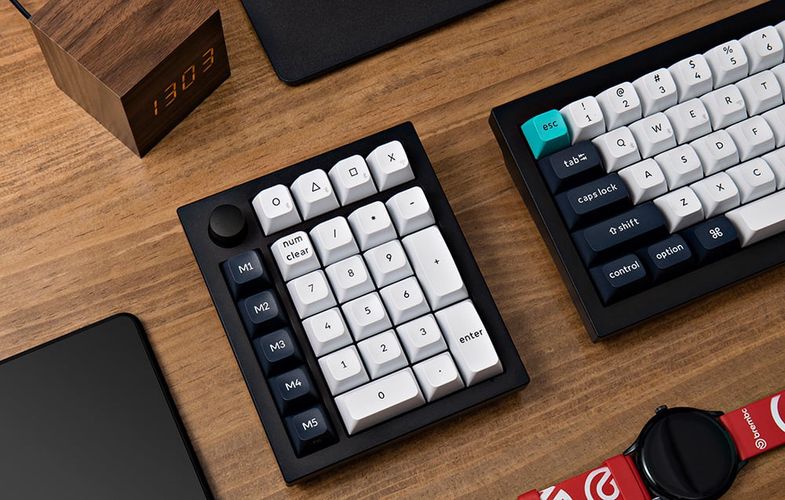 Keychron Q0 Max RGB Wireless Numeric Keyboard, Red Switch (Black) [Q0M-M1]., Keychron Q0M-M1