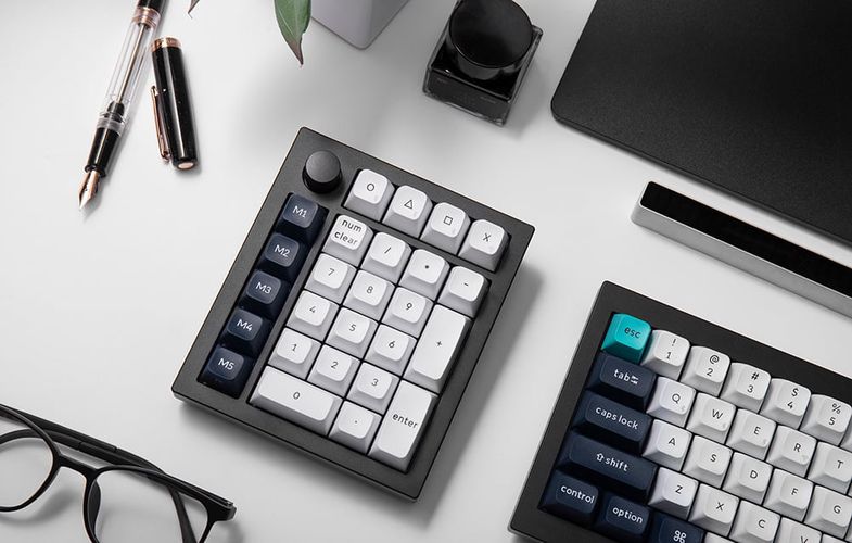 Keychron Q0 Max RGB Wireless Numeric Keyboard, Red Switch (Black) [Q0M-M1]., Keychron Q0M-M1