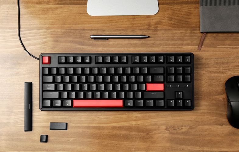 Keychron C3 Pro Red Backlight Red Switch Mechanical Keyboard (black), Keychron C3P-A1