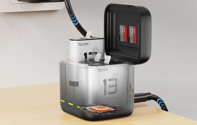 Three-channel battery charger for GoPro Hero 13 Black Telesin (S0-BCG-10-TGP), Telesin S0-BCG-10-TGP