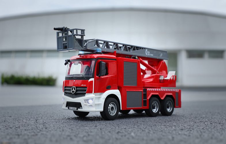 Remote control RC fire truck 1:20 Double Eagle Mercedes-Benz Arocs E667-003, Double Eagle E667-003