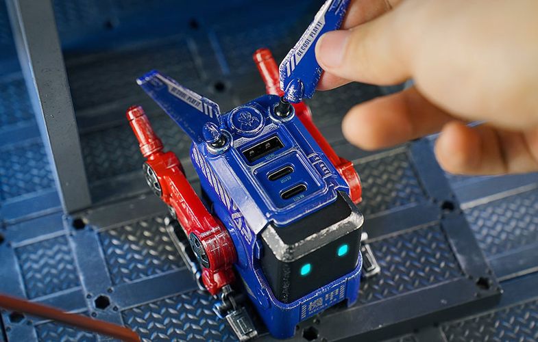 GravaStar Alpha65 65W GaN Fast Charger War Damaged Version Blue, GravaStar GRAVASTAR A65_OPP_EU