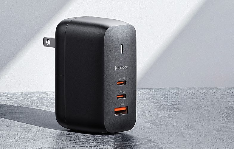 Mcdodo CH-8442 UK/US/EU network charger, 2x USB-C + USB-A, USB-C cable 2m, 65W (black), Mcdodo CH-8442