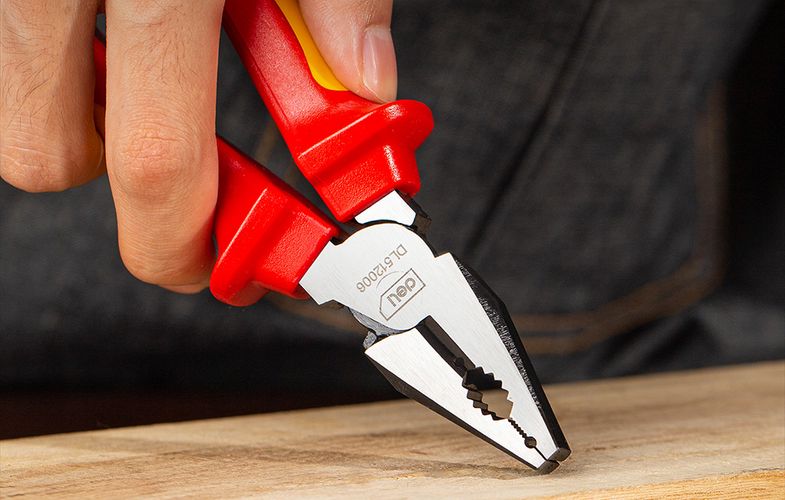 Insulated Labor-saving Combination Plier Deli Tools EDL512006, Deli Tools EDL512006