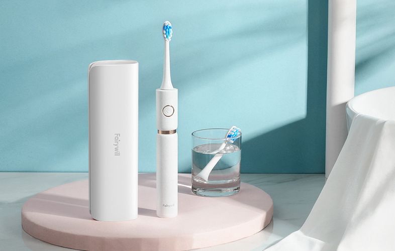 Sonic toothbrush with head set and case FairyWill FW-P11 (white), FairyWill FW P11 white