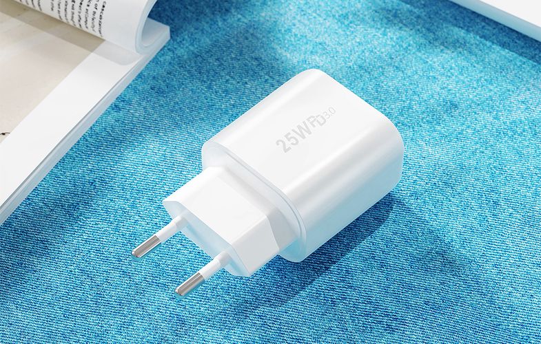 Fast charger Foneng EU40, USB-C, 25W (white), Foneng EU40 Single