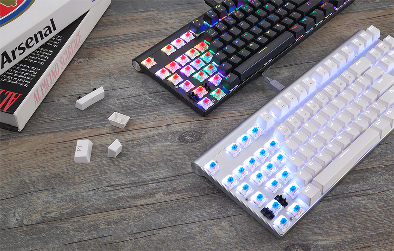 Mechanical gaming keyboard Motospeed CK101 RGB (black), Motospeed CK101-Red