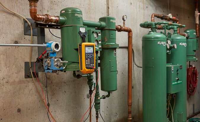 Automatic Pressure Calibrator (2 Bar), Fluke FLK-729 30G 0095969840422; 0095969840422
