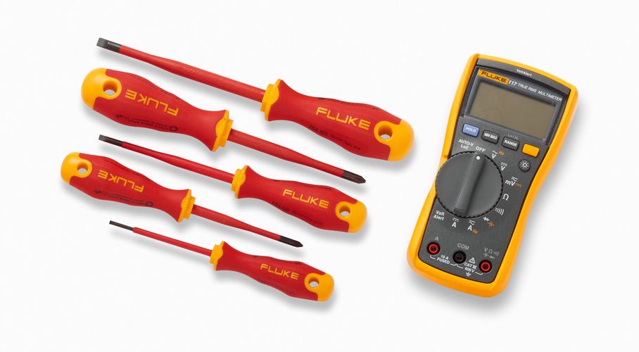 Fluke 117 Electrician's Multimeter + ISLS3 + ISLS5 + IPHS2 + IPHS1 + ISLS8, Fluke IB117M 0095969920896; 0095969920896