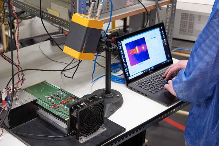 Fluke RSE300 Mounted Infrared Camera, Fluke FLK-RSE300/C 60HZ 0195112035269; 0195112035269