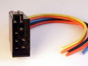 ISO plug 8pin with 5 wires powering ISO/MAIT/M 5900804016847