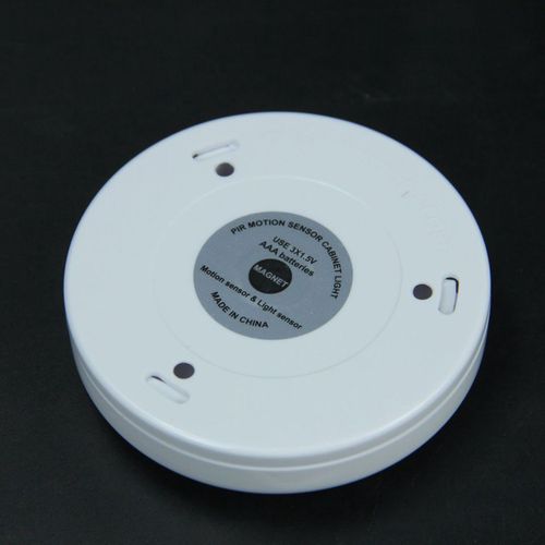 LED light 3pcs with PIR motion sensor and magnetic back, powered by batteries 3 x AAA TORCH-L-PIR