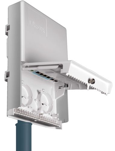 MikroTik CSS610-1GI-7R-2S+OUT | Switch | netPower, 8x RJ45 1000Mb/s PoE, 2x SFP+, MIKROTIK CSS610-1GI-7R-2S+OUT 4752224000033