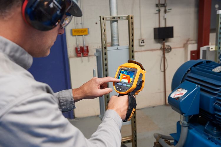 Fluke Ti401 PRO Thermal Imager; 640x480; 60HZ, Fluke FLK-TI401-PRO 60HZ 0095969909440; 0095969909440
