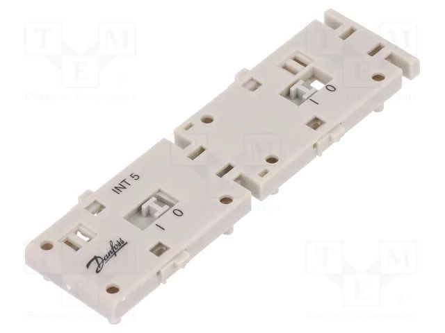 Mechanical interlock; front; CI 5 DANFOSS 037H3520