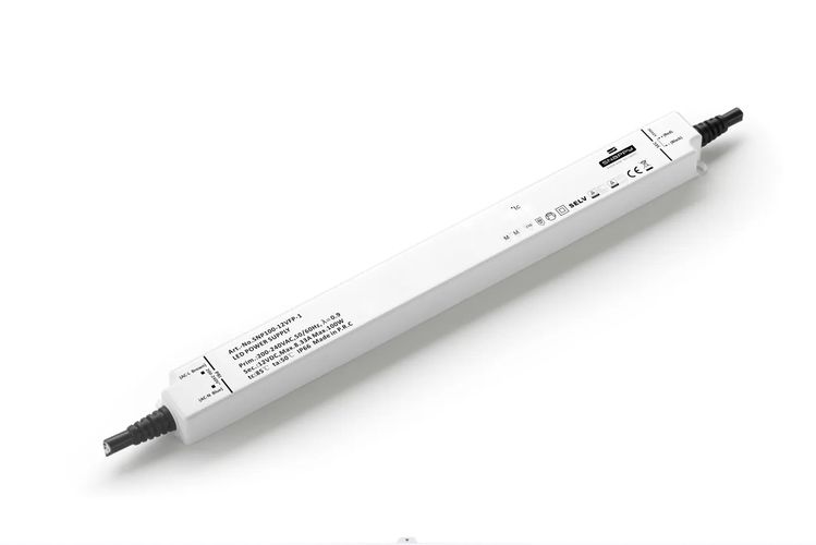 Одновыводной светодиодный источник питания 12В 8,33А, IP66 SNP100-12VFP-1