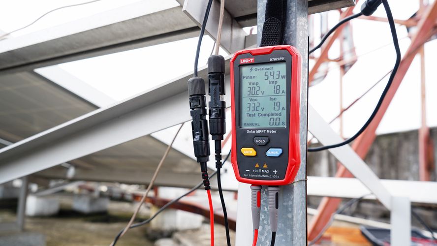 Тестер MPPT, 5-800 Вт, 0-35 А, 12-60 В постоянного тока, ручной/автоматический режим, UNI-T UT673PV 6935750567333