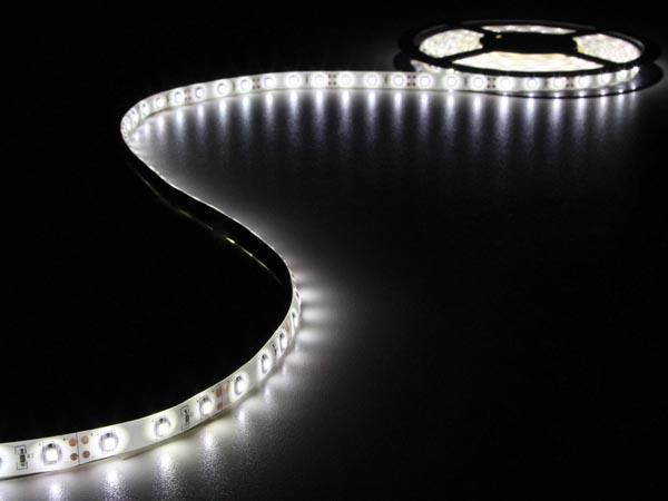 KIT WITH FLEXIBLE LED STRIP AND POWER SUPPLY - COLD WHITE - 300 LEDs - 5 m - 12 VDC LEDS17W 5410329611484; 5410329630133