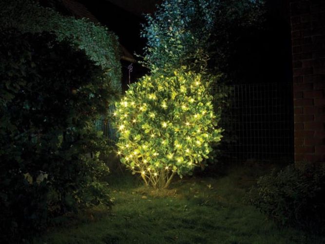 Smart Netlight LED - 1.2 x 1.2 m - 60 white lamps - green wire - modulator - batteries not provided SML-LED-1.2X1.2-W 5420046519826