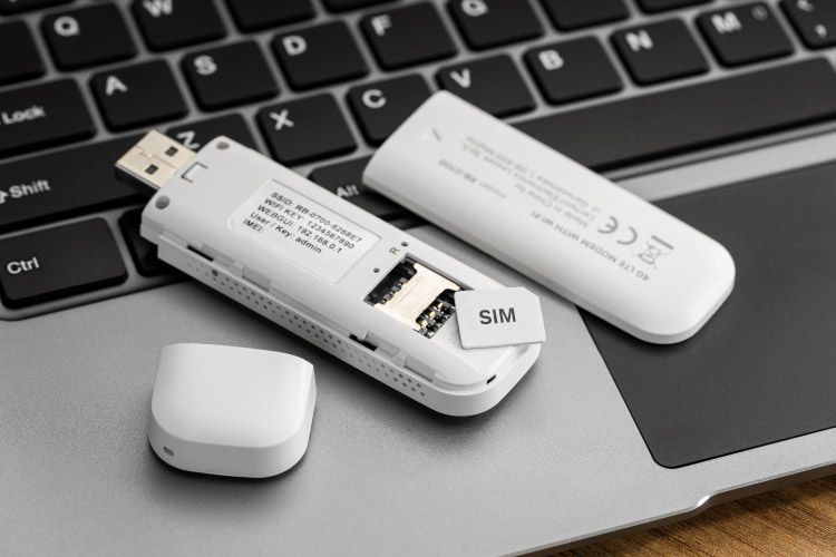 Ruuter 3G/4G/LTE/Wi-Fi USB 2.0 mikro-SIM-kaardi pesaga RB-0700 5901890076258