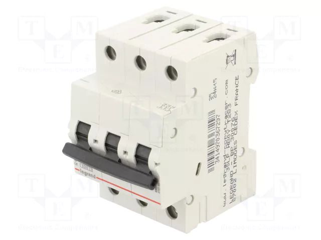 Circuit breaker; 400VAC; Inom: 16A; Poles: 3; Charact: B; 6kA; IP20 LEGRAND 419169