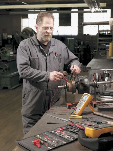 FLUKE-1587 FC Мультиметр изоляции 2ГОм ±1,5 % IP40, Fluke 4691215 095969796620
