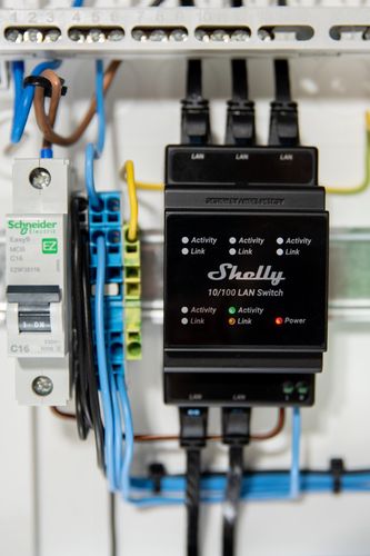 Монтируемый Ethernet-переключатель с 5 портами RJ45 Shelly DIN Rail LAN Switch 3800235266830 3800235266830