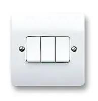 3 GANG 2 WAY SWITCH K4873WHI