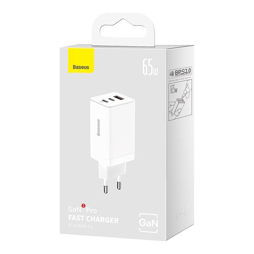 Настенное зарядное устройство GaN5 Pro 65W USB + 2xUSB-C QC3.0 PD3.0 с кабелем USB-C 1м, белый CCGP120202 6932172617516