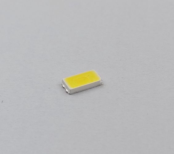 Šviesos diodas 5.6x3.0mm SMD5630 40-55lm šaltai baltas 150mA OSW35630C1D