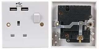 SINGLE SWITCHED SKT WITH TWIN USB 2.4A 1213U