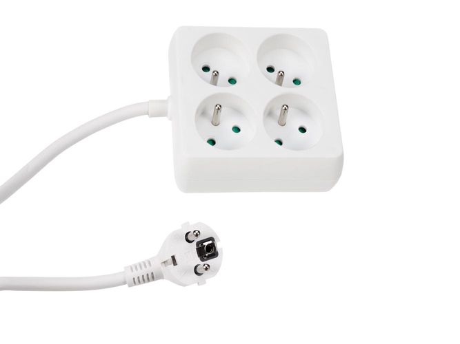 4-WAY SOCKET-OUTLET - SQUARE - 1.5 m CABLE - WHITE - FRENCH SOCKET EB22
