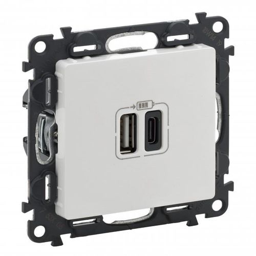 Double USB type C + Type A sockets Valena Life Legrand 753106 LVALENUSB