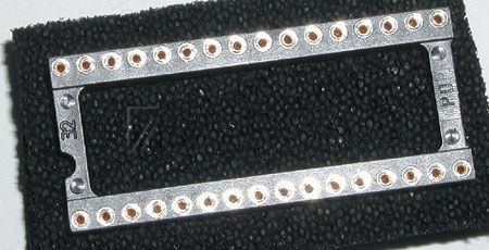 Ligzda mikroshēmai DIP32 IC/32G-F