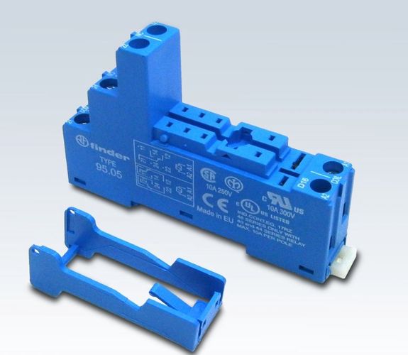 Ligzda 40 sērijas relejiem 95.05.SPA Finder 2k, ar plastmasas skavu 95.05.SPA 8012823259246