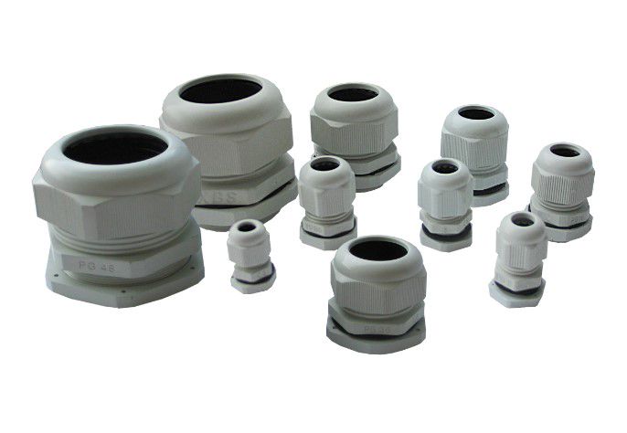 Uzgalis PG9 4-8mm kabeļiem, plast. ar skrūvi un blīvi EG-9GY1