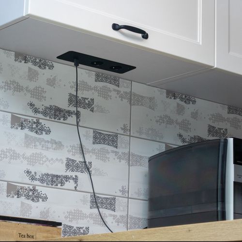 Mēbeļu kontaktligzda TAOBOX 2 x Schuko, 1x USB, 1x USB-C 1,5 m Dizaina apgaismojums TAOBOX-CZ-2DE-UAC-01 5908293408853