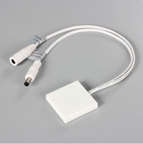 LED kontrolieris 12-24V, 4A, ON-OFF-DIM, iebūvējams, bezkontakta, darbojas caur <25 mm koku TD006