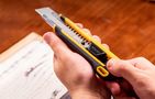 Cutter Deli Tools EDL018Z (yellow), Deli Tools EDL018Z