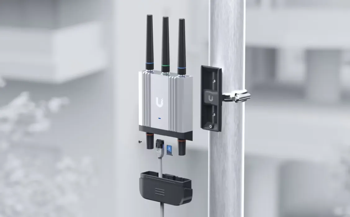 Ubiquiti UMR-Industrial-EU | Industrial router | LTE Cat 4, Wi-Fi 4, 2x RJ45 1000Mb/s, nano SIM, UBIQUITI UMR-INDUSTRIAL-EU 0810084693384