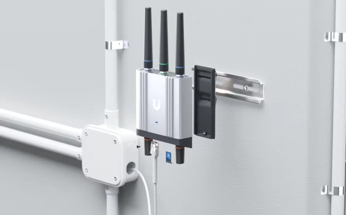 Ubiquiti UMR-Industrial-EU | Industrial router | LTE Cat 4, Wi-Fi 4, 2x RJ45 1000Mb/s, nano SIM, UBIQUITI UMR-INDUSTRIAL-EU 0810084693384