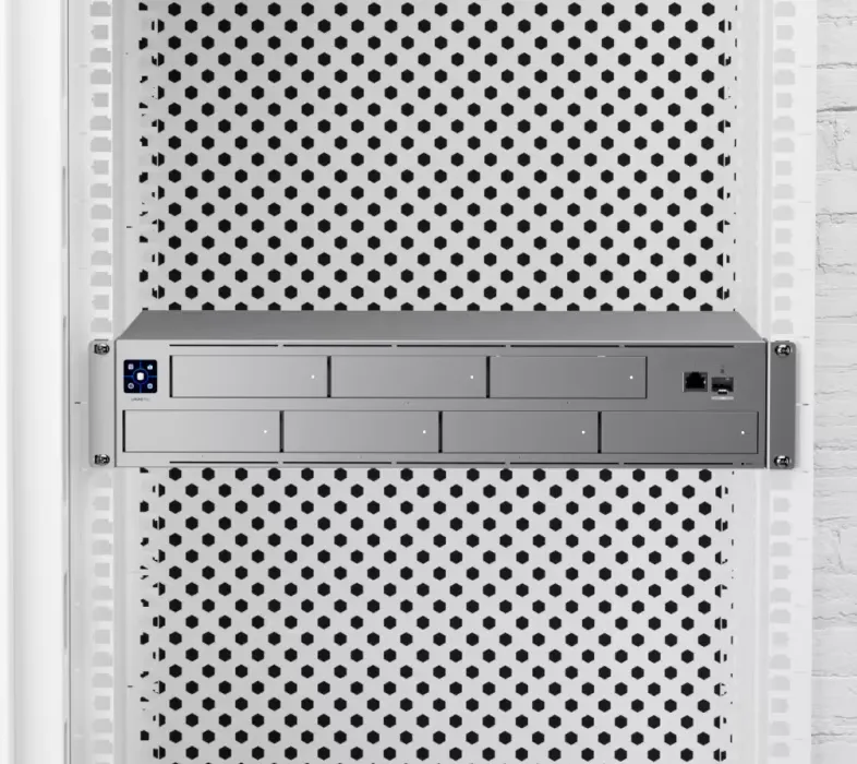 Ubiquiti UNAS-Pro | NAS Server | 2U, 7x HDD, 1x SFP+, 1x GbE RJ45, UBIQUITI UNAS-PRO-EU 0810010079251