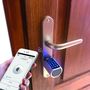 Smart ZigBee wireless doorlock, password, RFID card, App controllable, 3 x AAA, WOOX R7056 8435606701150