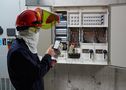 FLUKE-378 FC/E, Бесконтактный беспроводной измеритель напряжения с Fluke Connect, TRMS AC + DC, 1000 В, 60 кОм, 500 Гц, ЖК-дисплей с подсветкой, 1/2,5 5225723