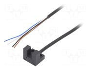 Sensor: photoelectric; Range: 5mm; PNP; DARK-ON,LIGHT-ON; 1m OMRON