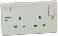 2 GANG SWITCHED SOCKET WITH OUTBOARD RO